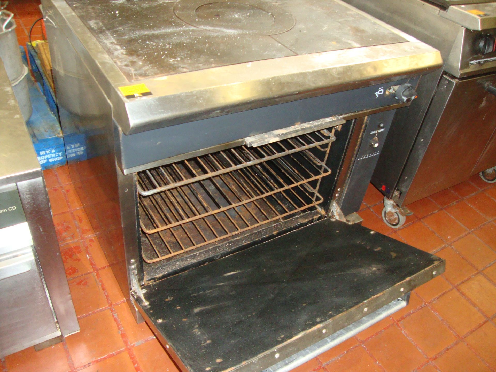 Blue Seal large oven with large single burner - Image 6 of 6