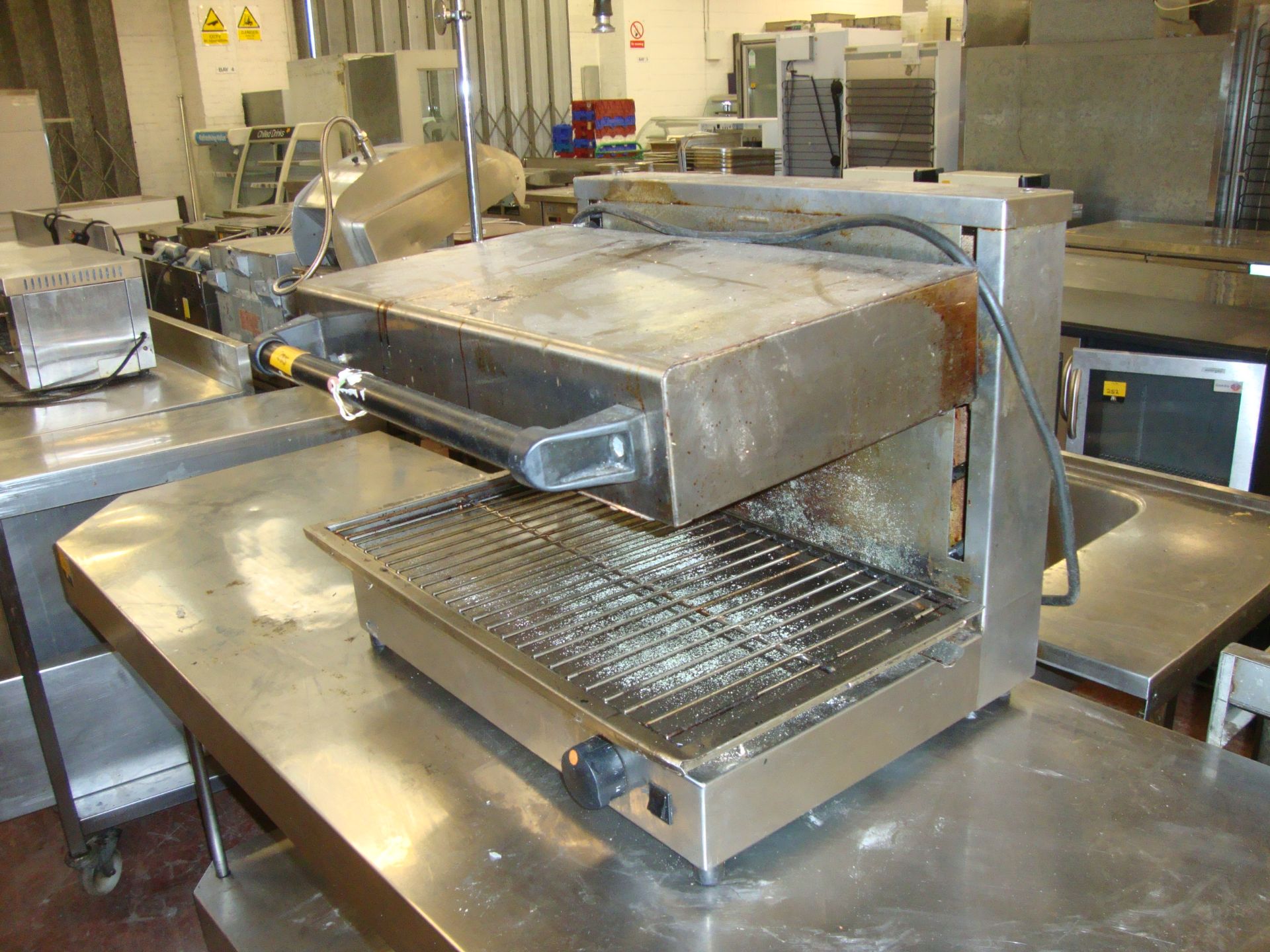 Lincat AS3-A004 stainless steel salamander with adjustable height grill section - Image 2 of 4