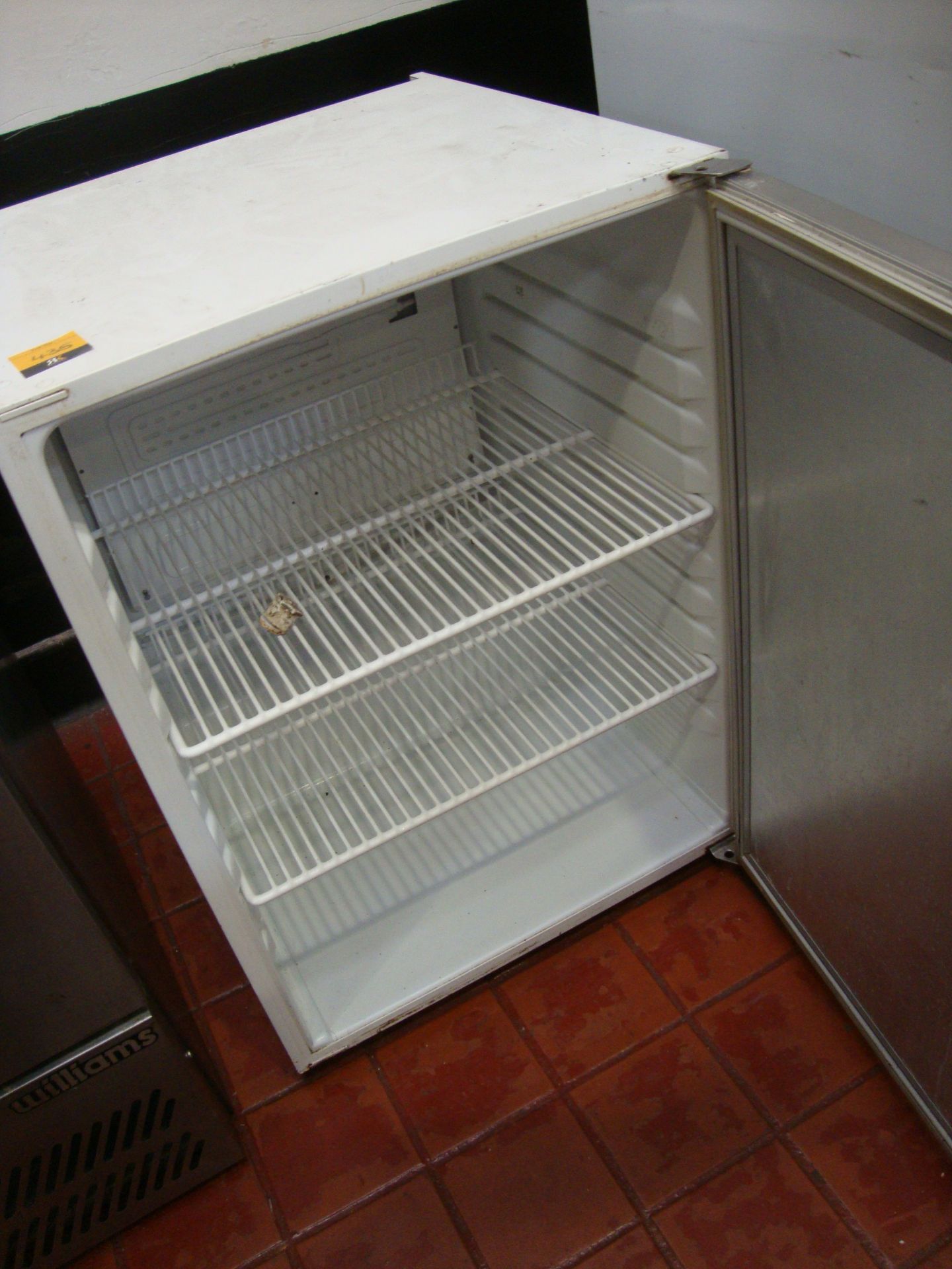 Gram K-KG181U metal front counter height fridge - Image 3 of 3