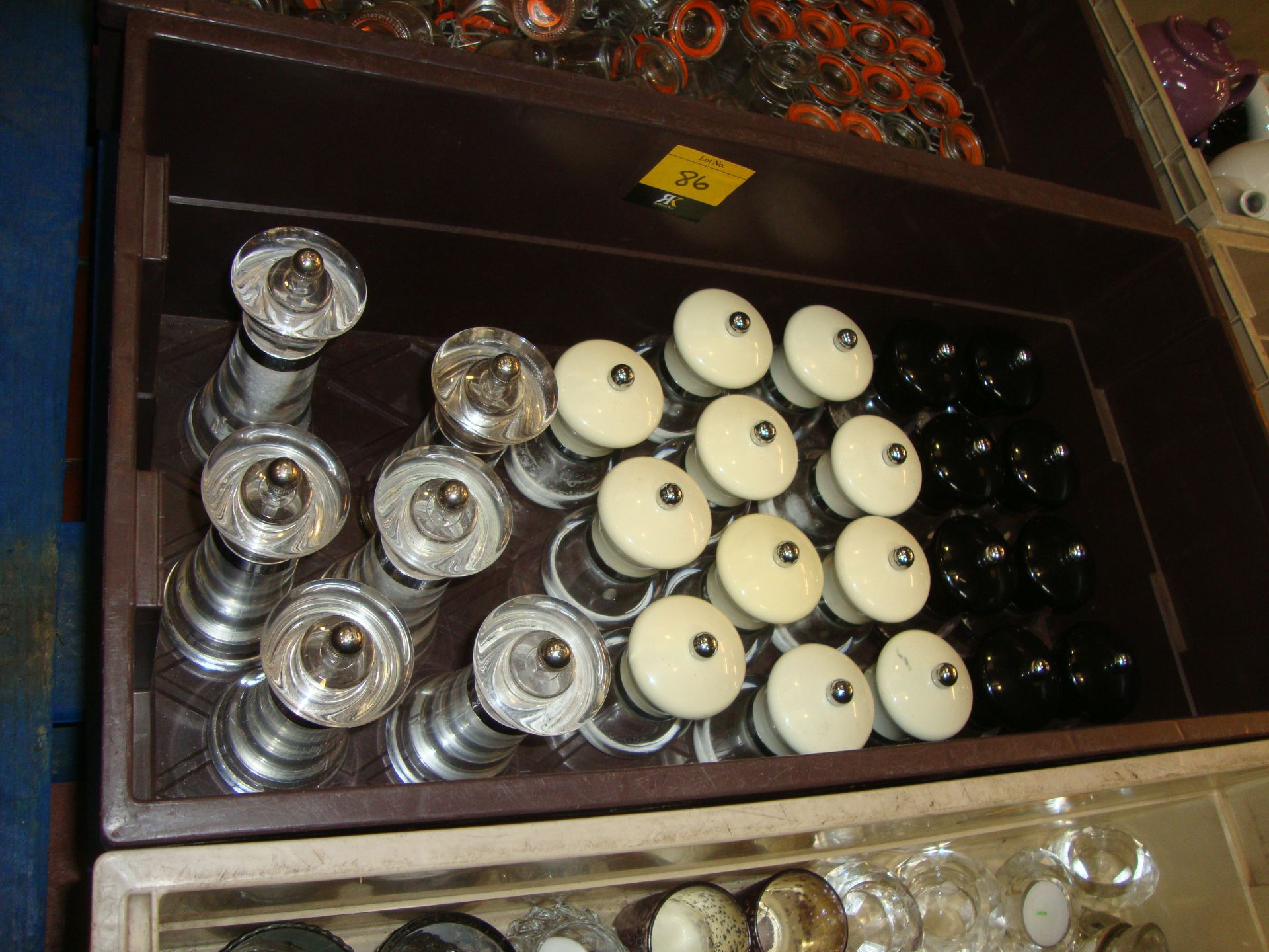 Quantity of salt & pepper grinders