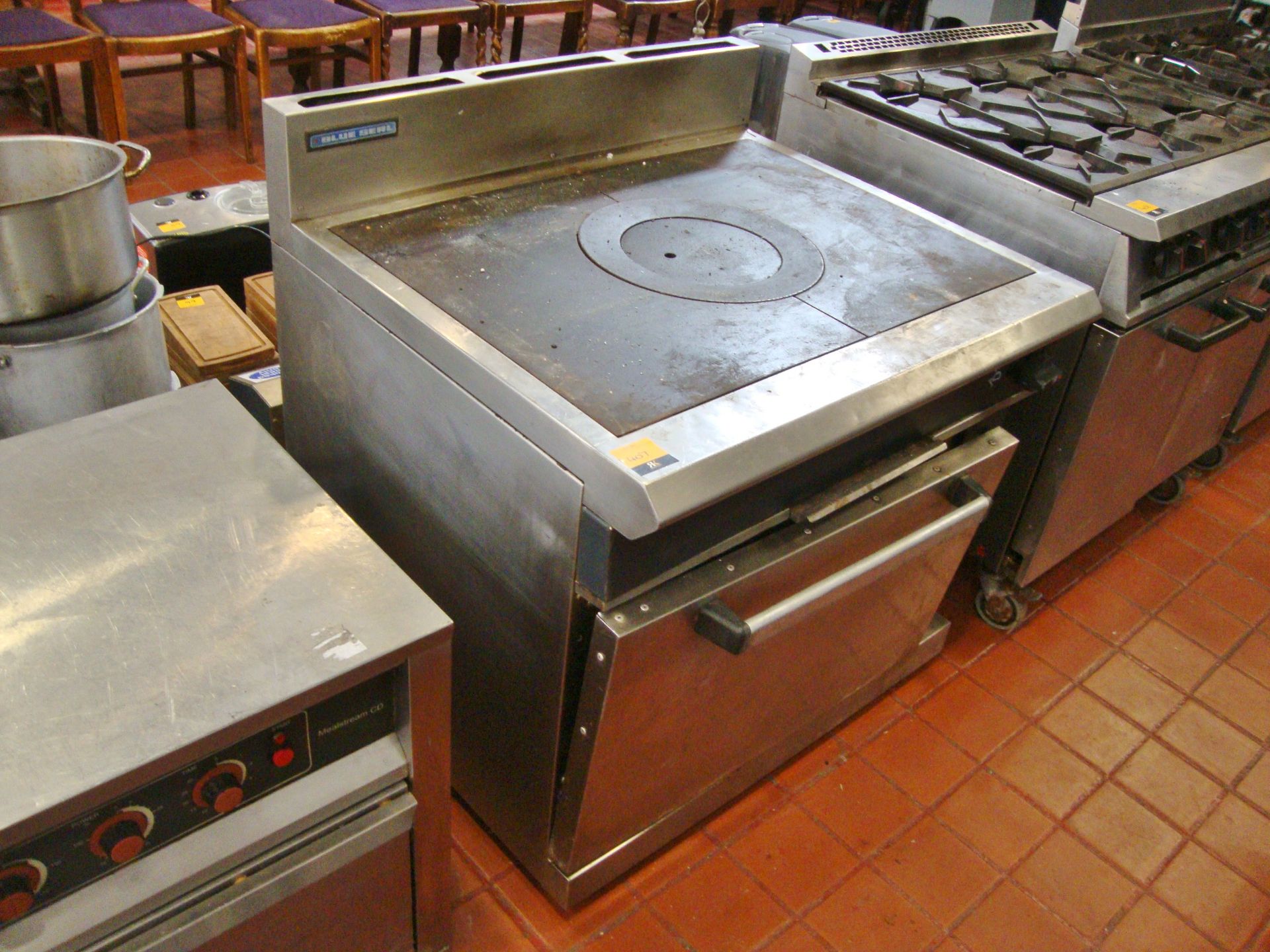 Blue Seal large oven with large single burner - Image 2 of 6