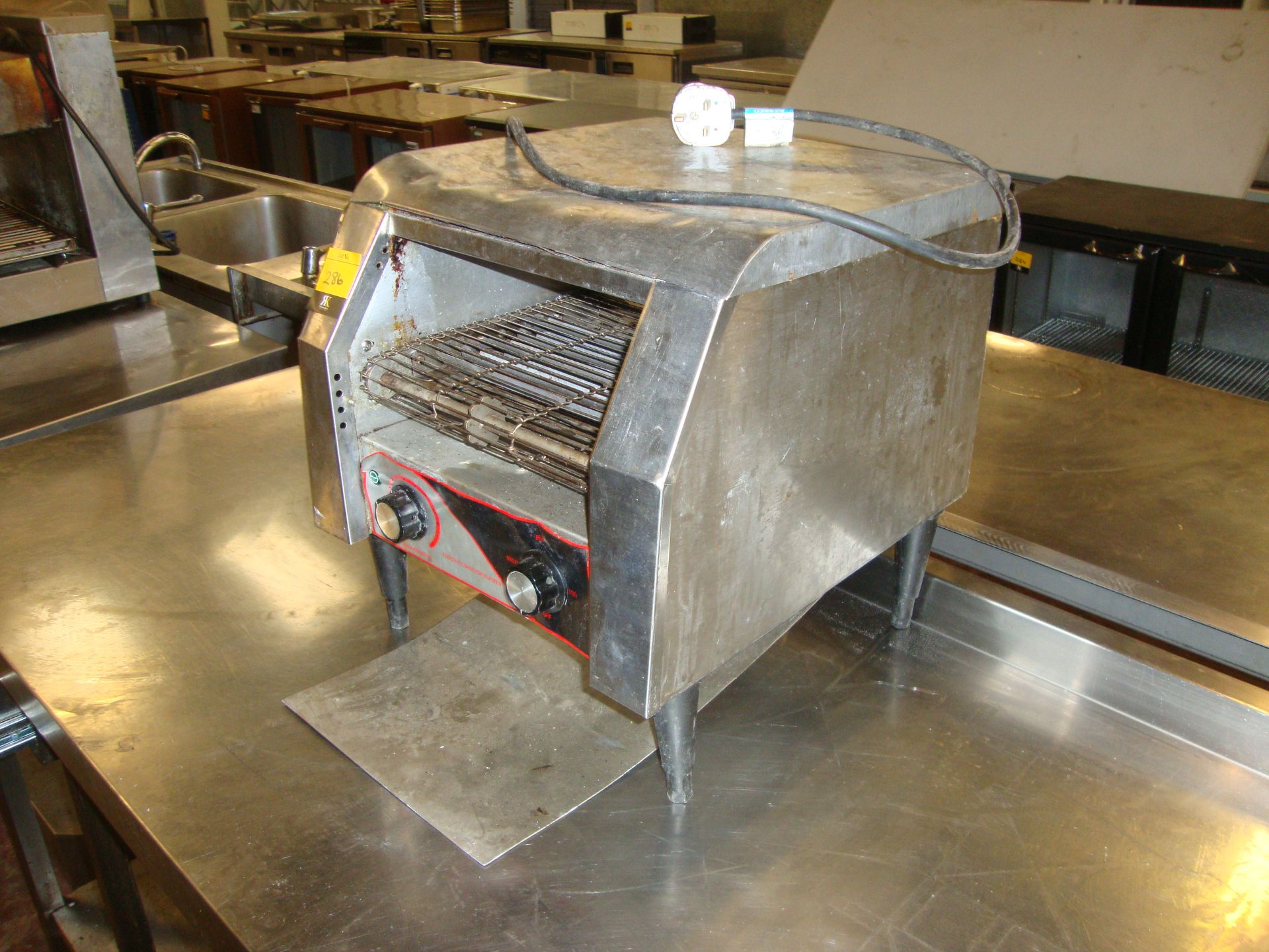 TT-300 bench top stainless steel commercial toaster - Image 2 of 3