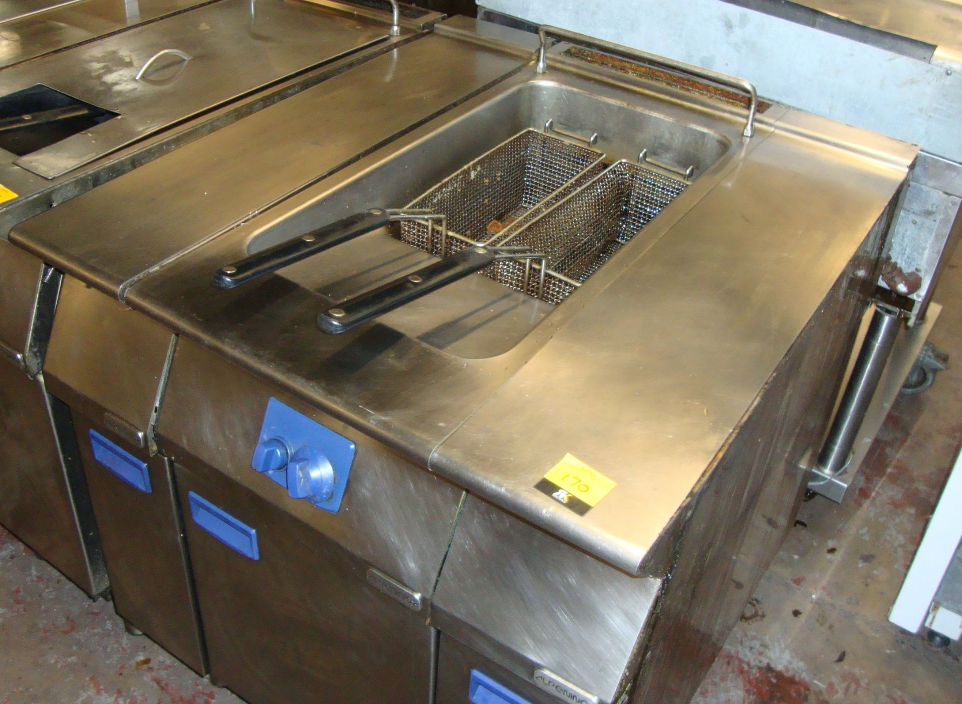 Alpenino8 stainless steel double deep fat fryer - Image 3 of 6