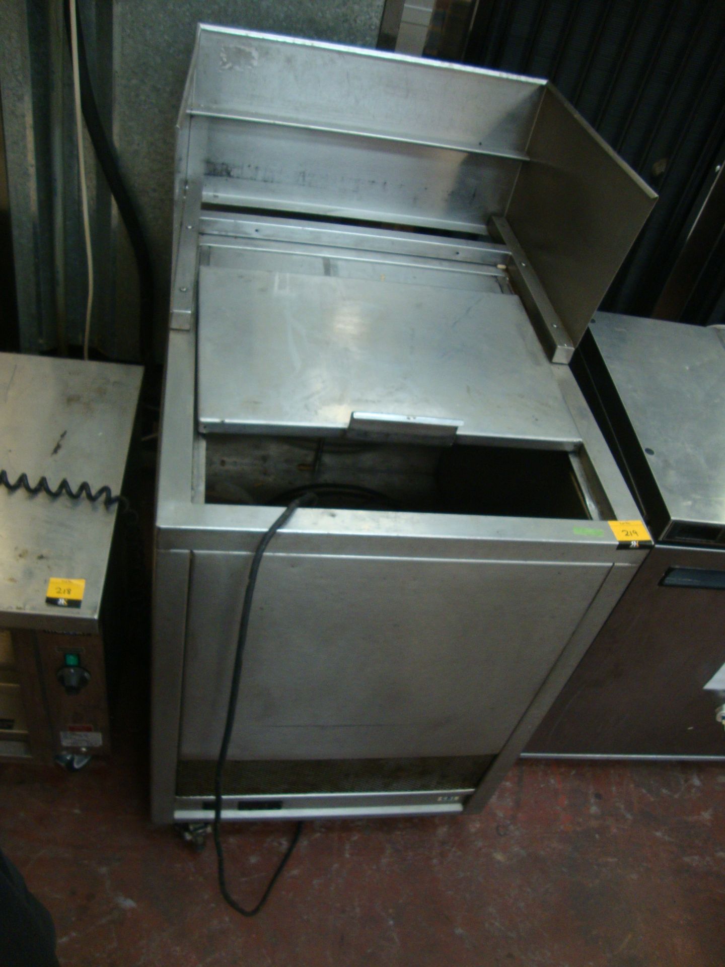 Large mobile stainless steel slide top ice store - Image 3 of 3