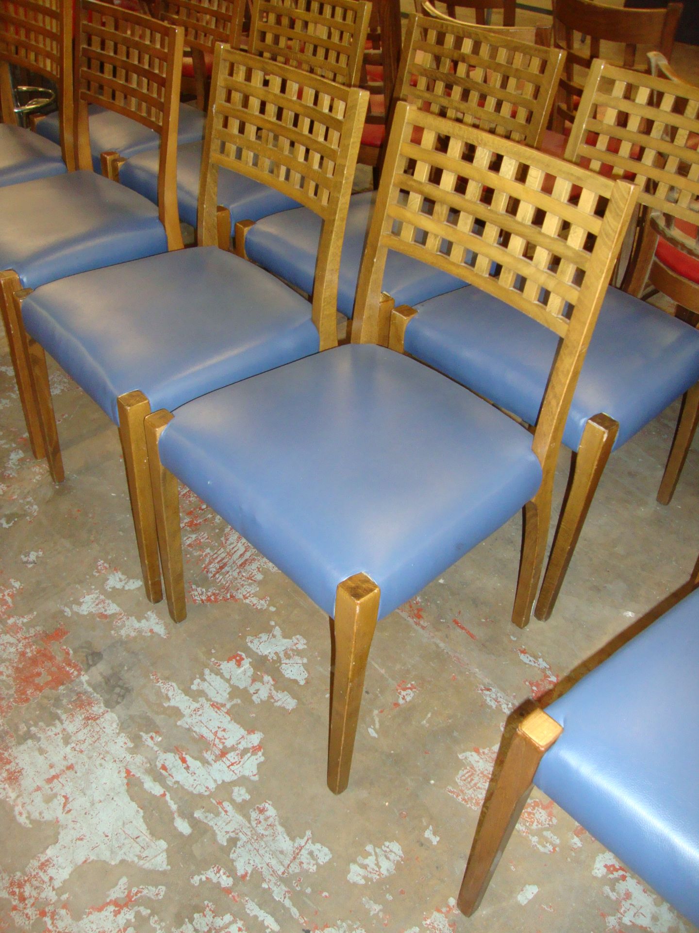 8 off matching wooden chairs with blue upholstered seat bases. NB lots 131 - 137 consist of chairs - Image 3 of 3