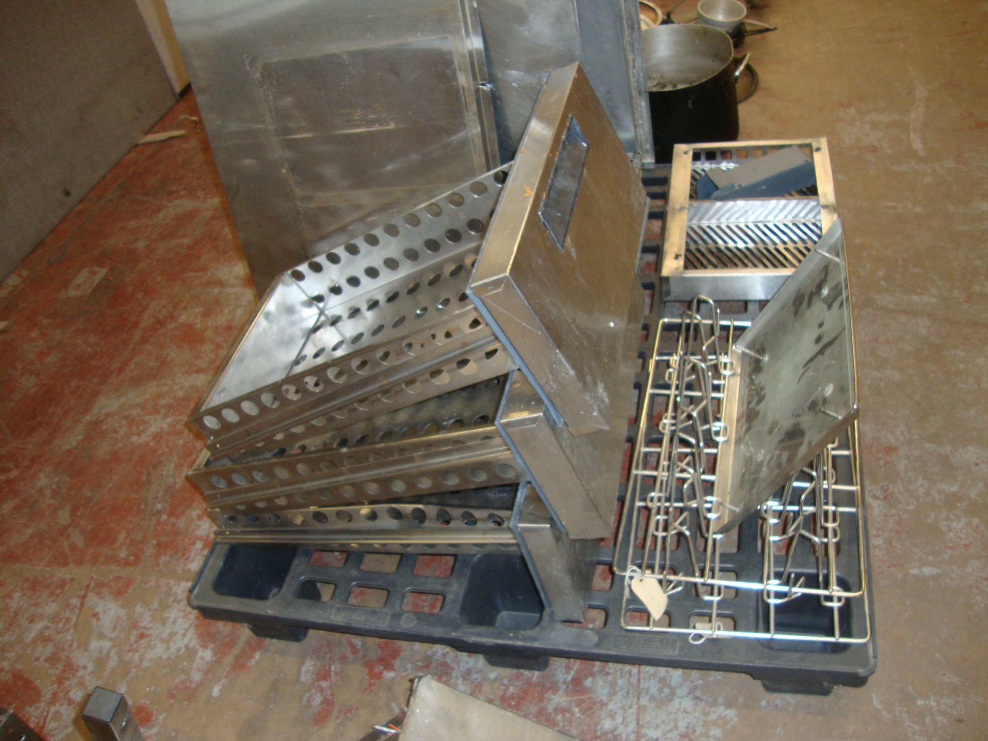 Quantity of stainless steel kitchen appliance parts as pictured - Image 3 of 4