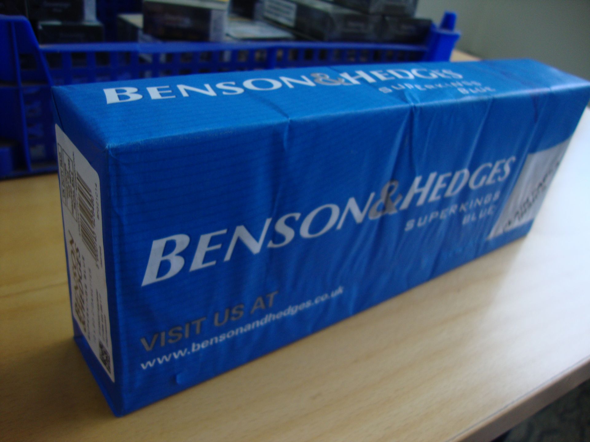 Carton of 200 Benson & Hedges Superkings Blue cigarettes - Image 3 of 3