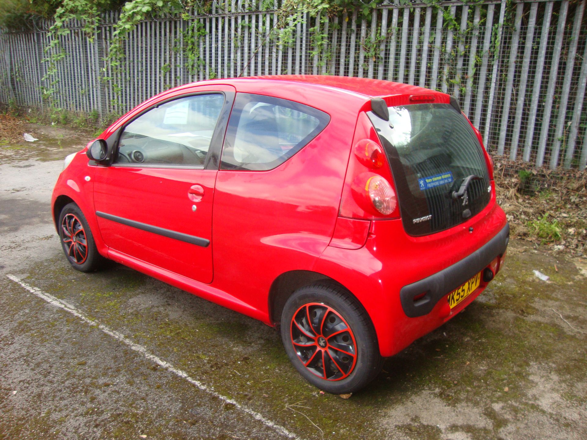 2005 Peugeot 107 Urban 3 door hatchback - one owner, just 36,000 recorded miles - Image 4 of 13