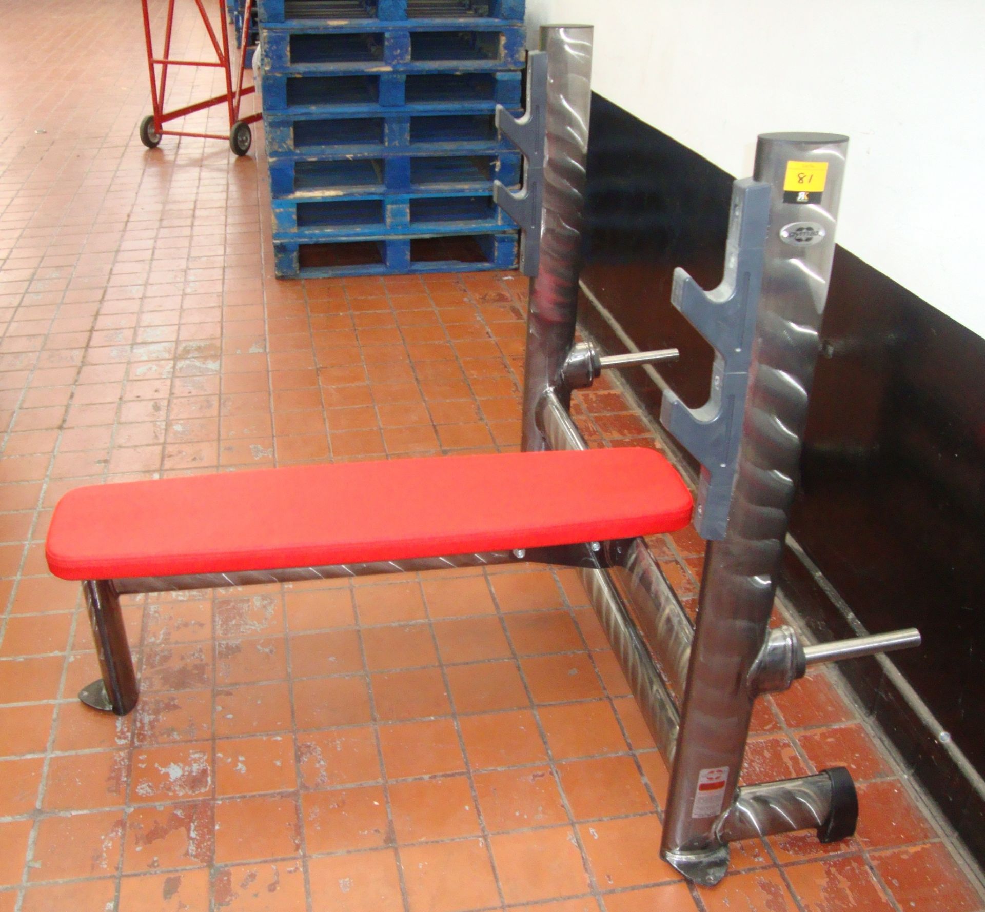 Gym 80 Sygnum press bench, with silver frame & red upholstery, understood to have been purchased new - Image 3 of 6
