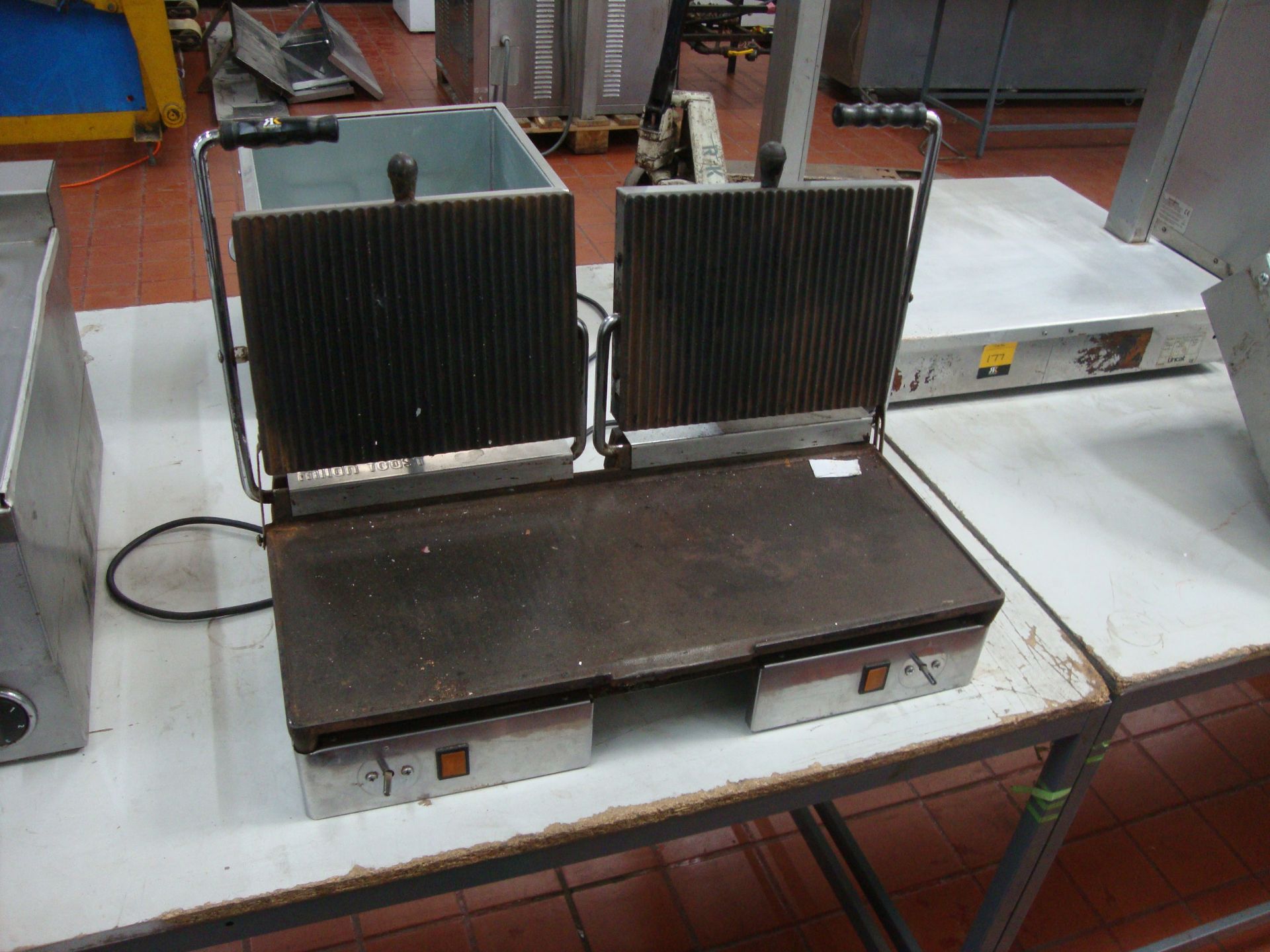 Milan Toast bench top twin commercial panini maker IMPORTANT: Please remember goods successfully bid - Image 3 of 3