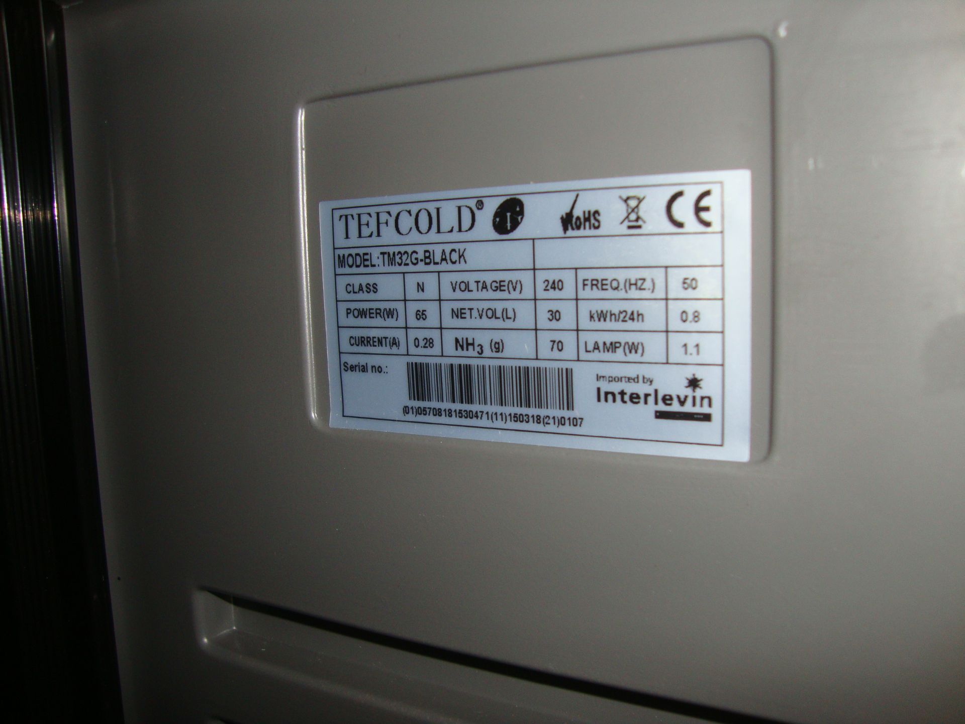 Tefcold mini clear front display fridge model TM32G - BlackIMPORTANT: Please remember goods - Image 3 of 3