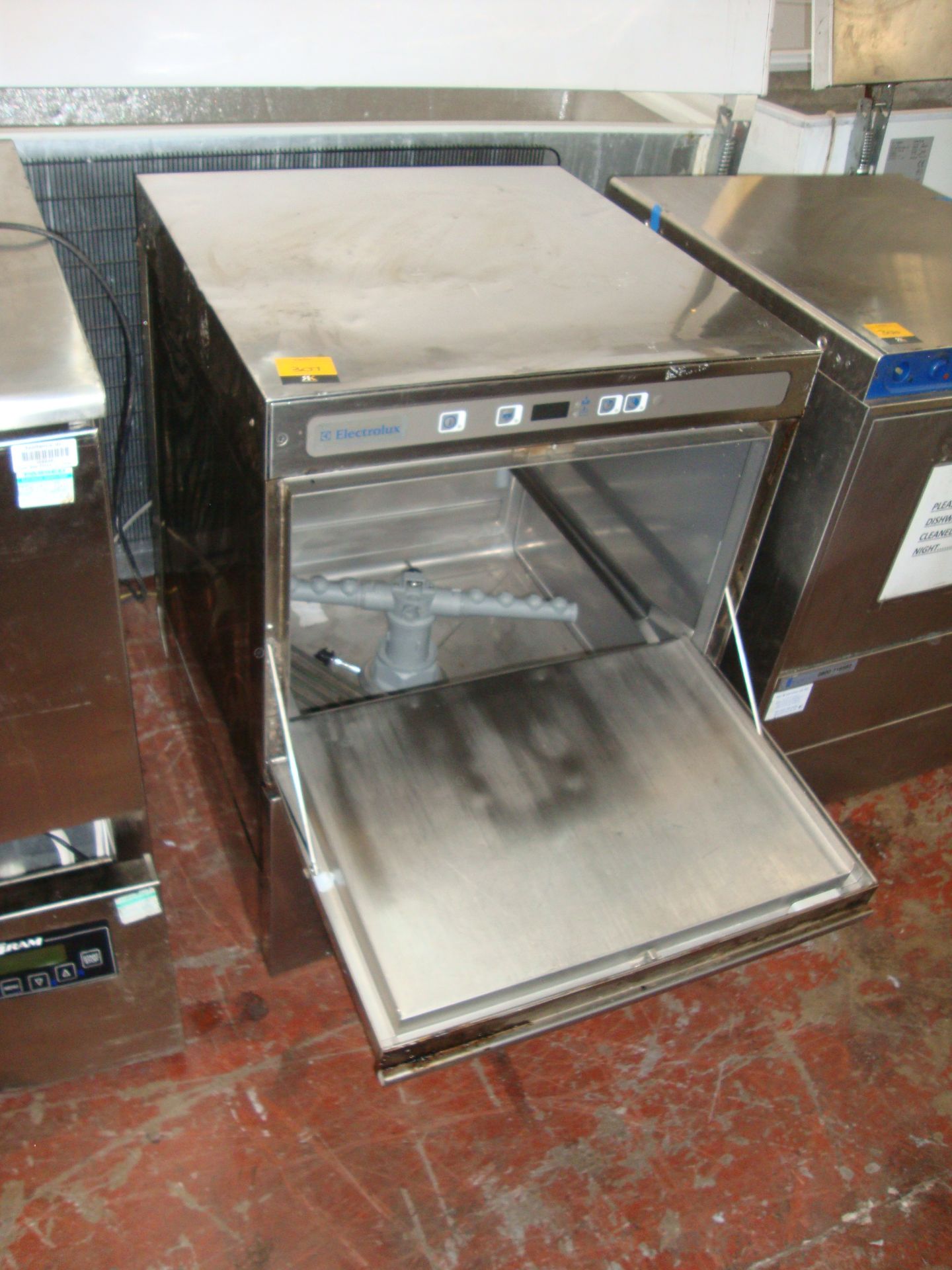 Electrolux stainless steel commercial glass washer/dishwasherIMPORTANT: Please remember goods - Image 2 of 2