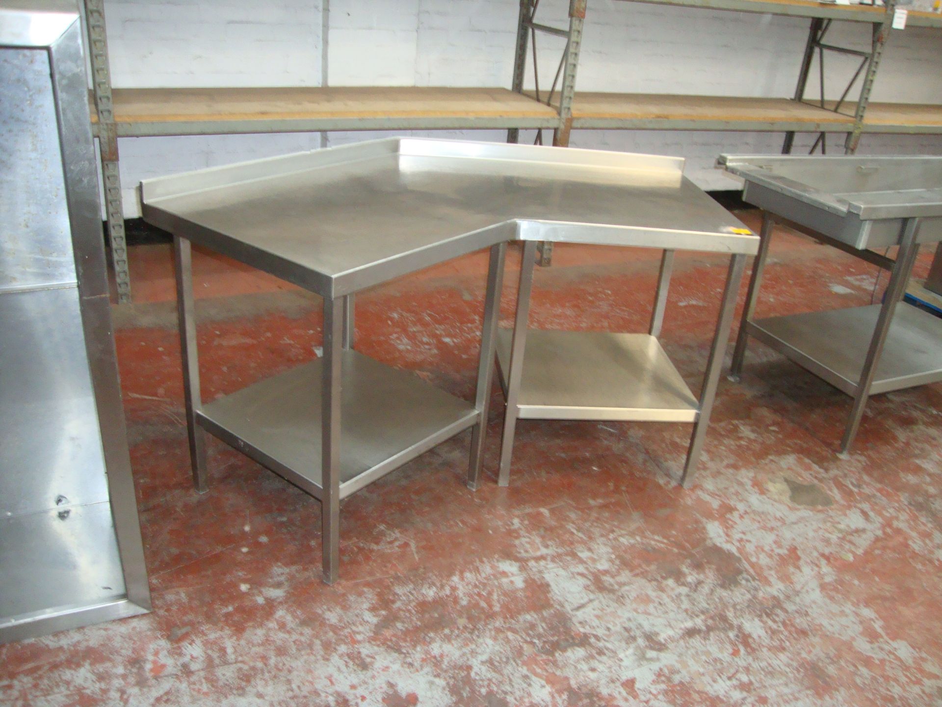 Unusual angular stainless steel twin tier table arrangementIMPORTANT: Please remember goods - Image 2 of 2