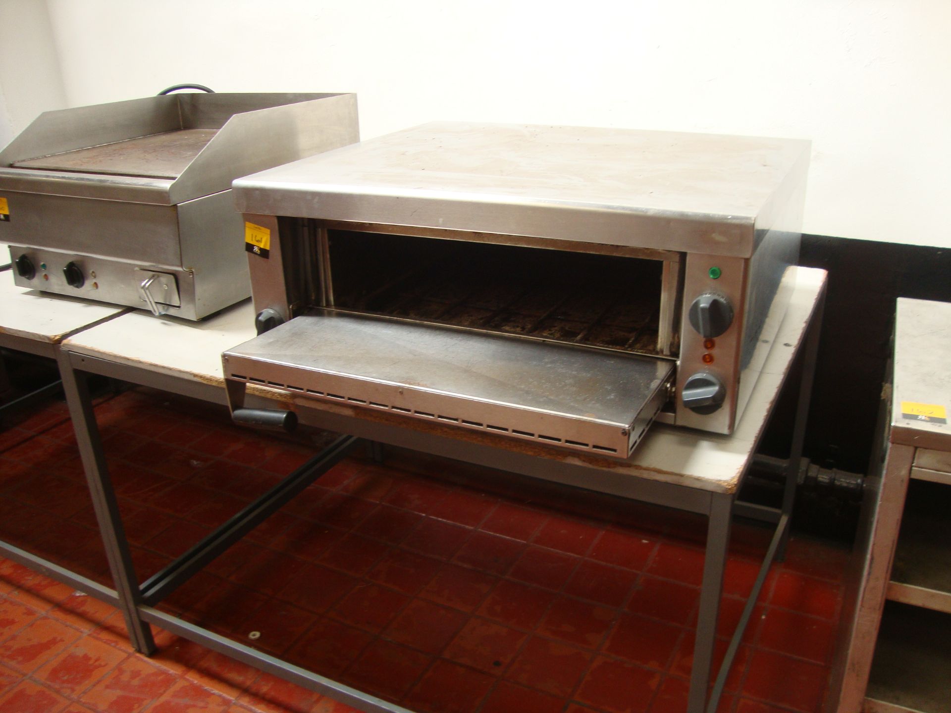 Lincat stainless steel bench top pizza oven model PO49XIMPORTANT: Please remember goods successfully - Image 3 of 5