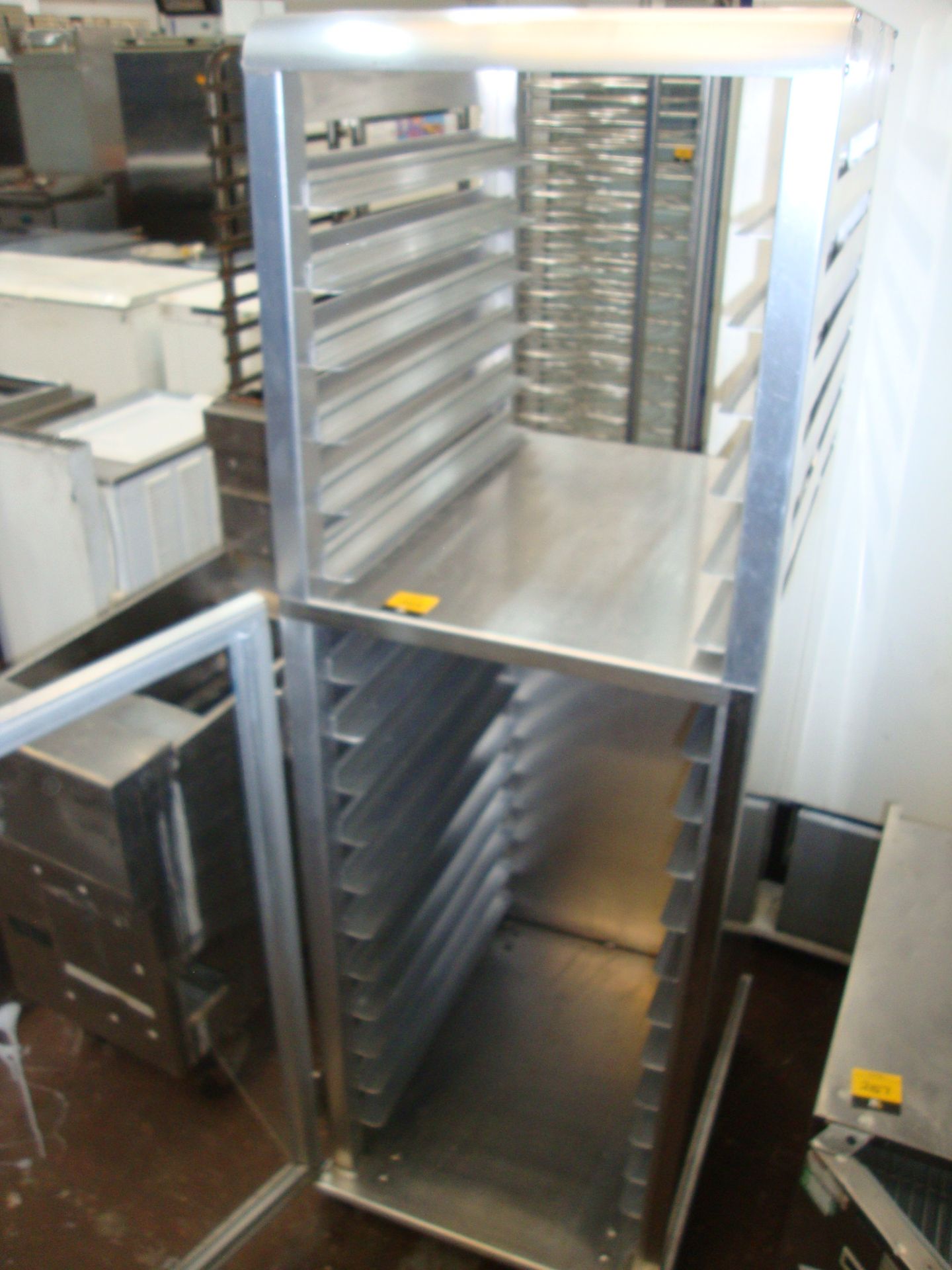 Mobile stainless steel unit comprising clear front storage compartment below and shelving for - Image 4 of 4
