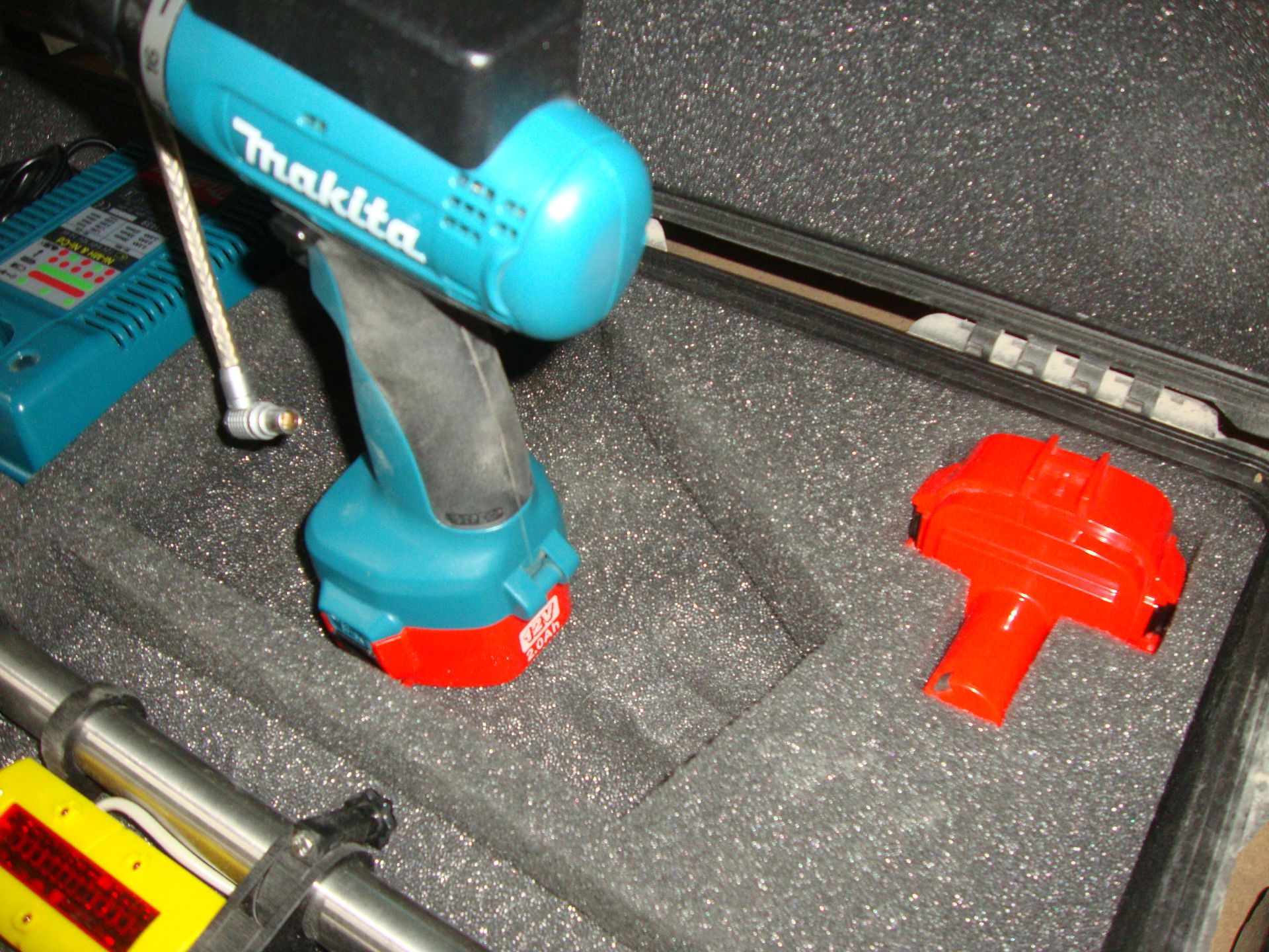 Custom Makita toolset in pelican case comprising cordless driver with twin batteries & charger - Image 3 of 7