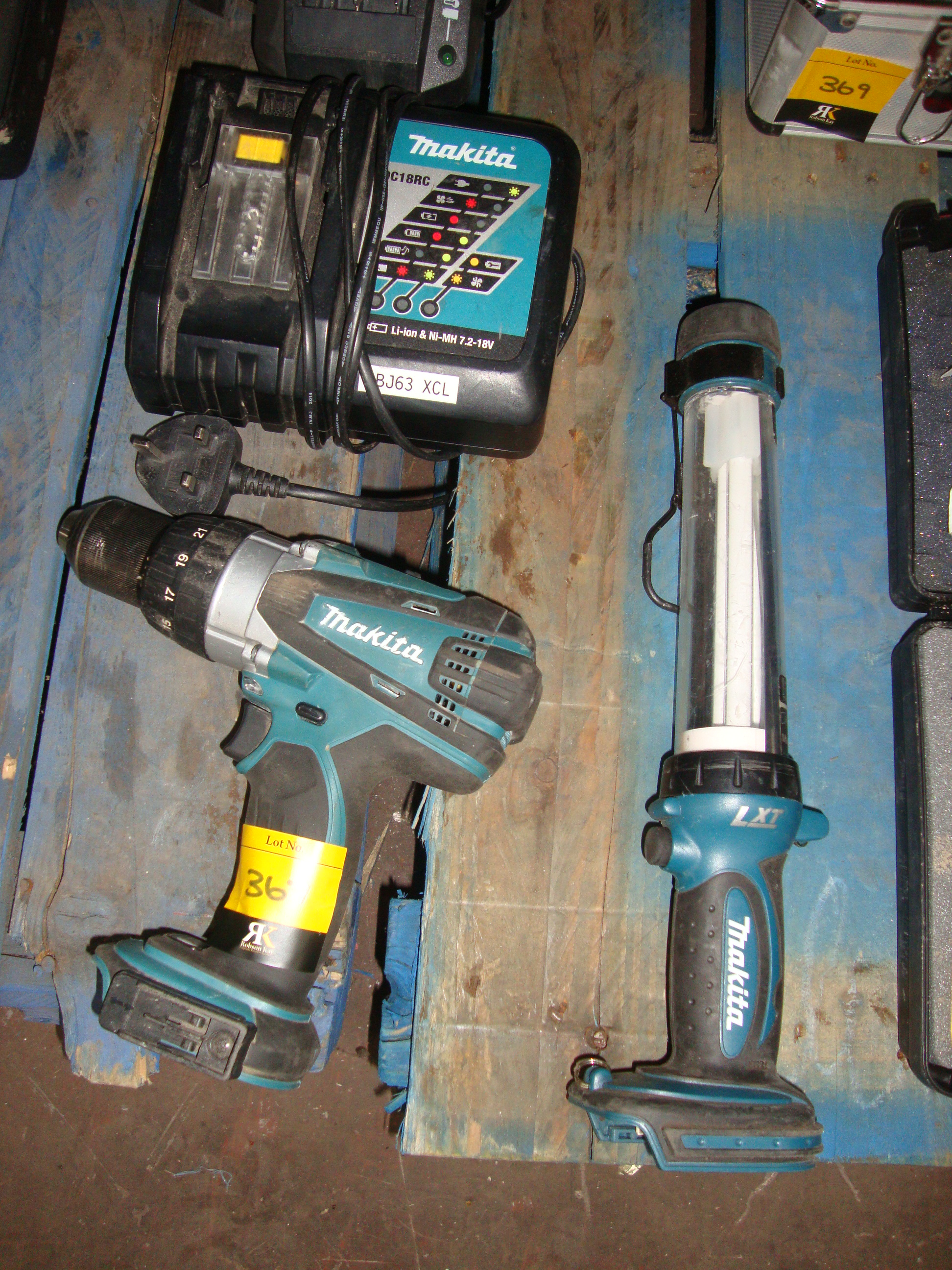 Makita power tool lot comprising cordless drill, cordless ...