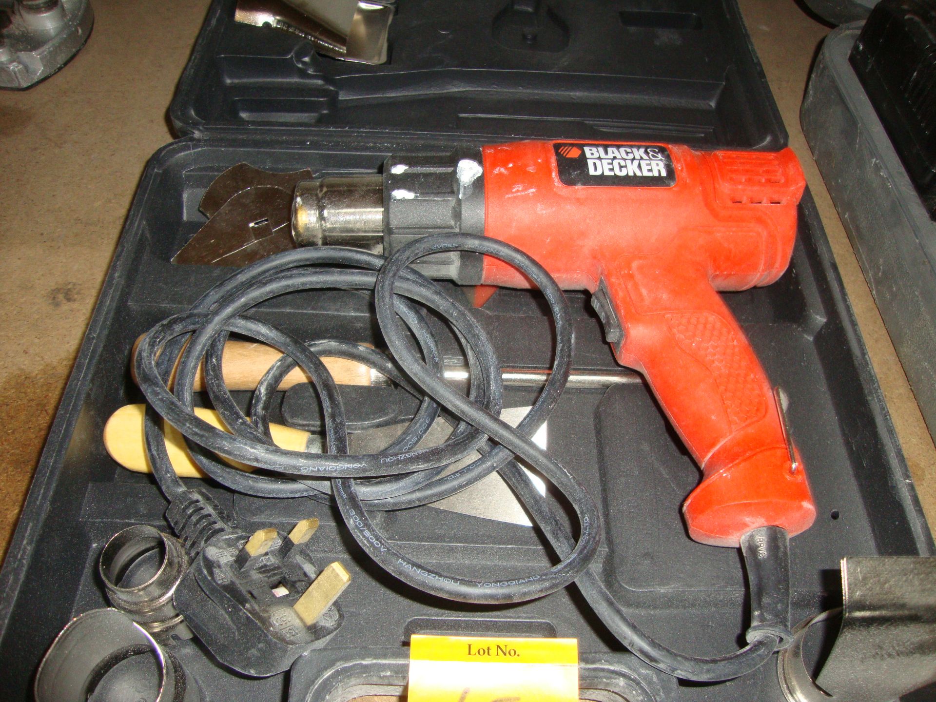 Black & Decker hot air gun including variety of ancillary items plus carry case IMPORTANT: Please - Image 2 of 4