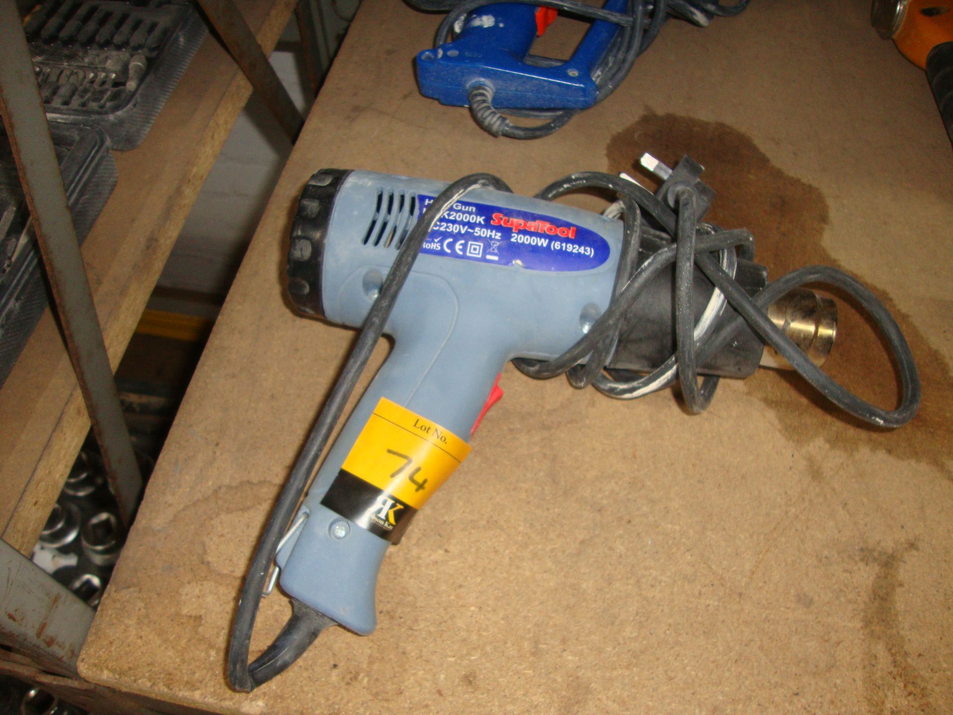 2 off assorted hot air guns IMPORTANT: Please remember goods successfully bid upon must be paid - Image 2 of 4