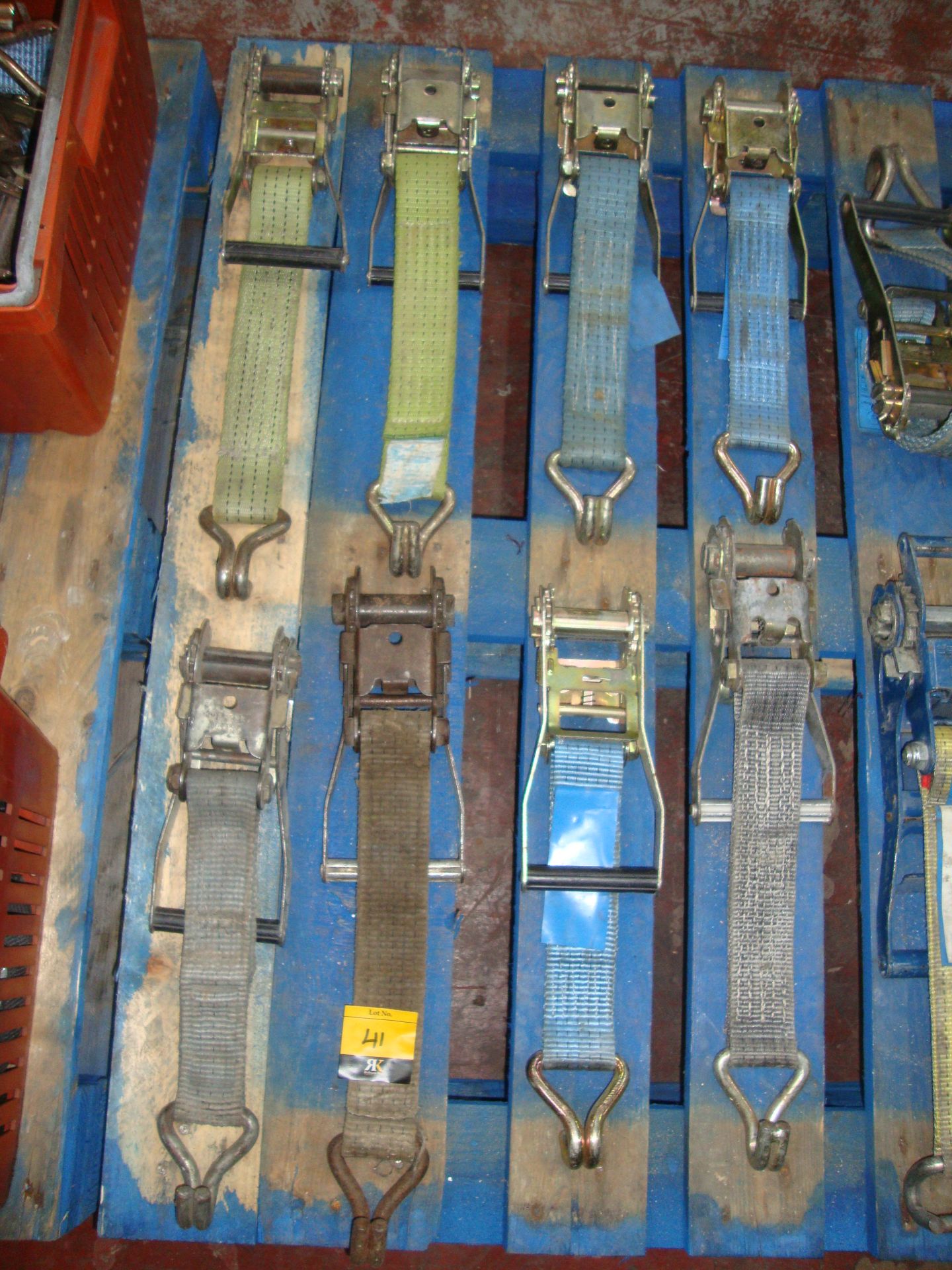 The contents of a pallet of assorted ratchet straps IMPORTANT: Please remember goods successfully - Image 2 of 4