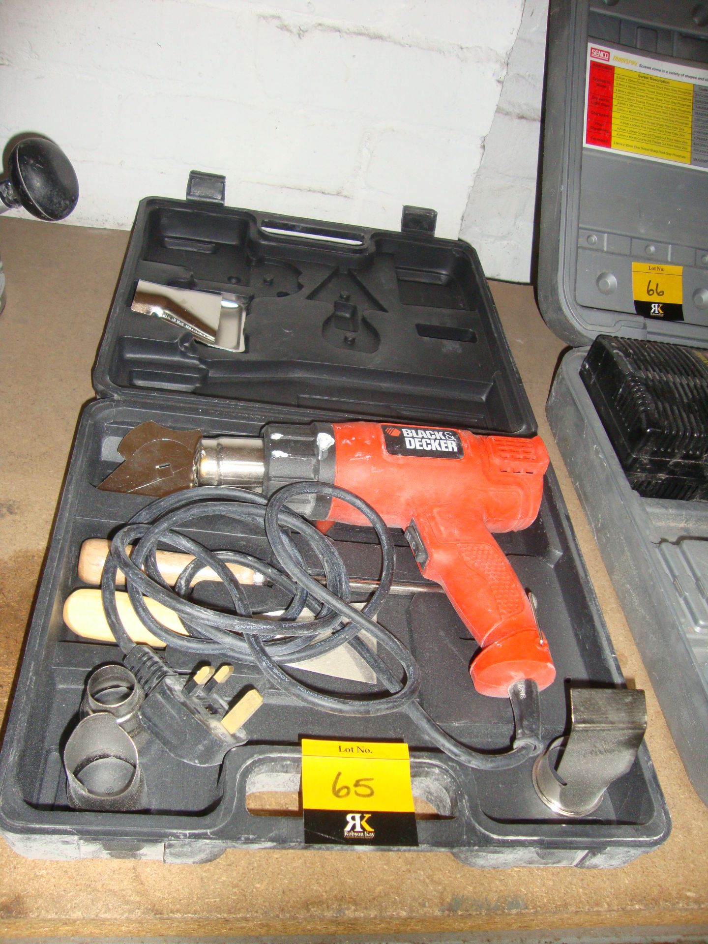 Black & Decker hot air gun including variety of ancillary items plus carry case IMPORTANT: Please