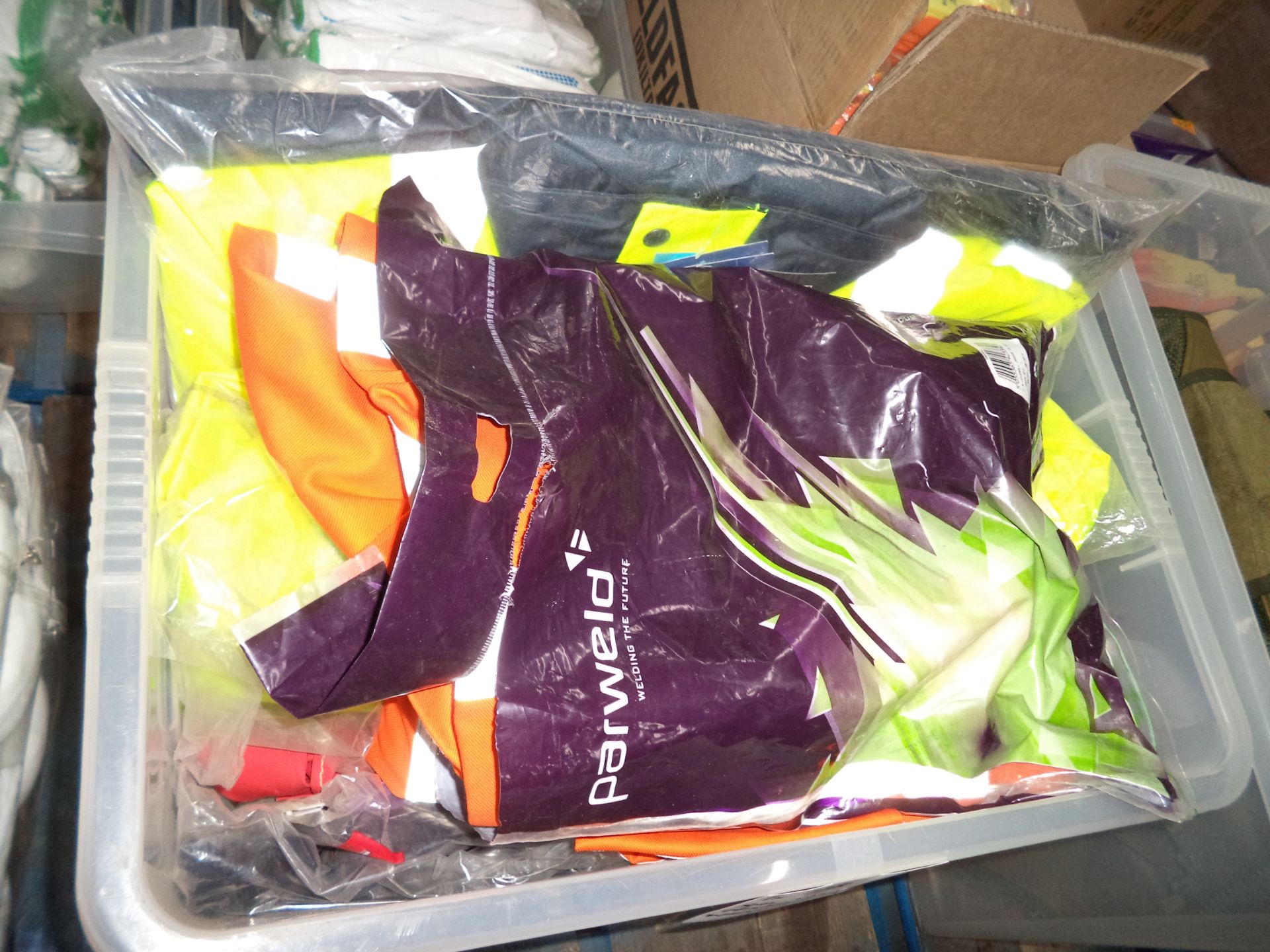 The contents of a crate of assorted workwear including hi-vis IMPORTANT: Please remember goods - Image 3 of 3