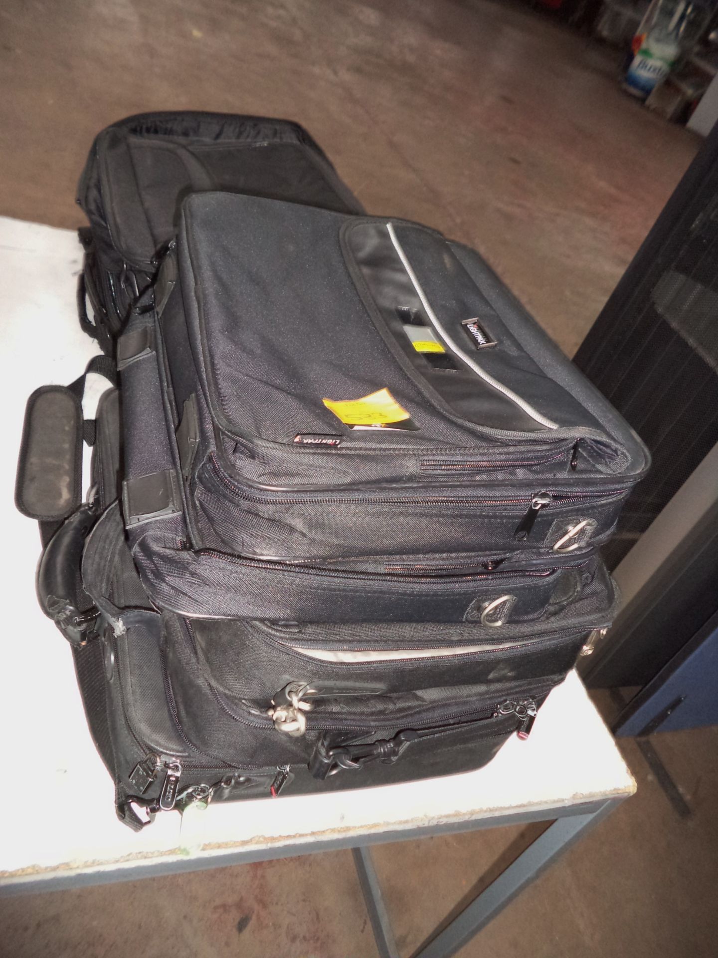 10 off assorted laptop bags/cases IMPORTANT: Please remember goods successfully bid upon must be