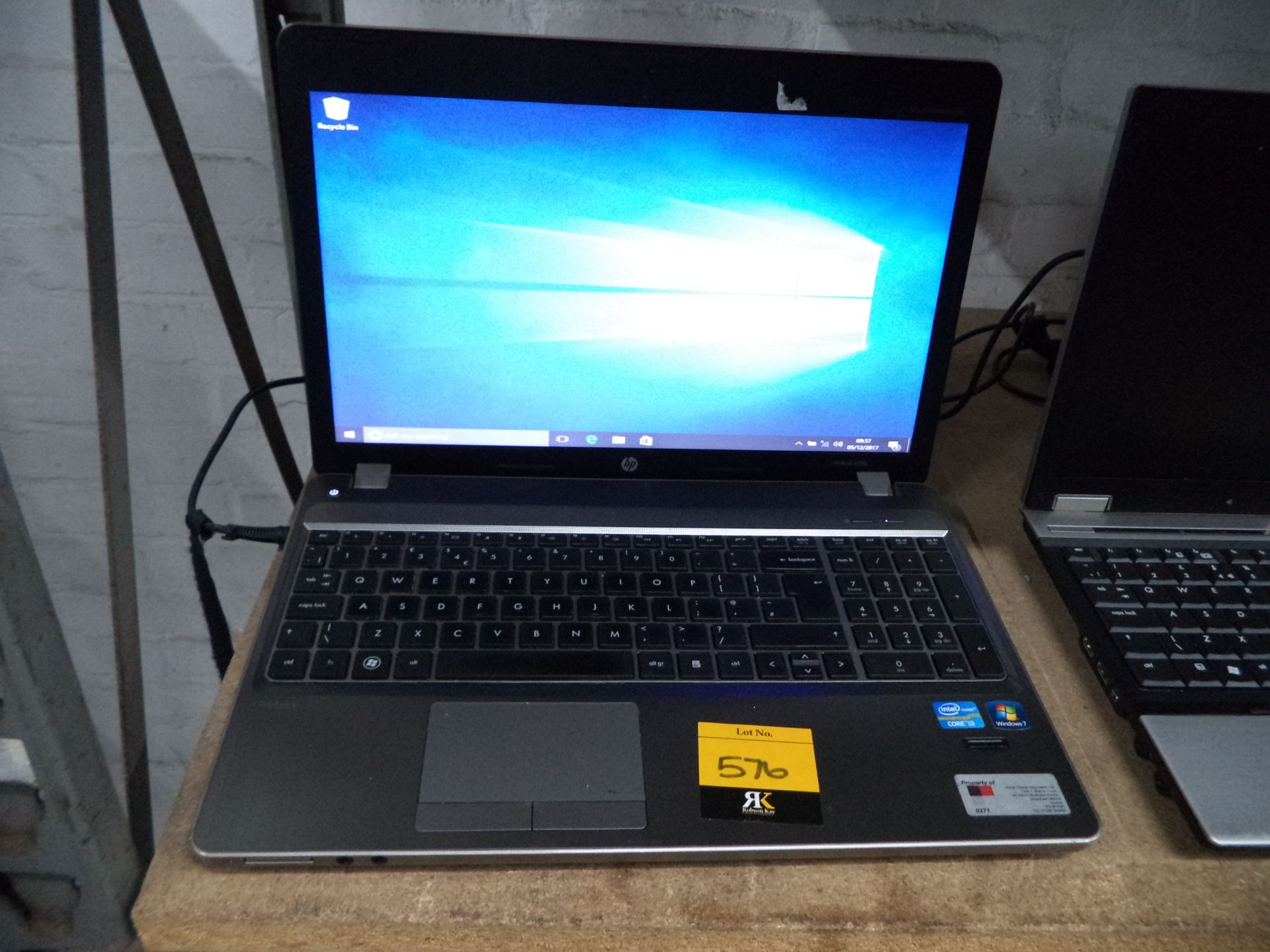 HP ProBook 4530S notebook computer with Intel Core i3-2350M @ 2.3Ghz, 4GB Ram, 320GB HDD