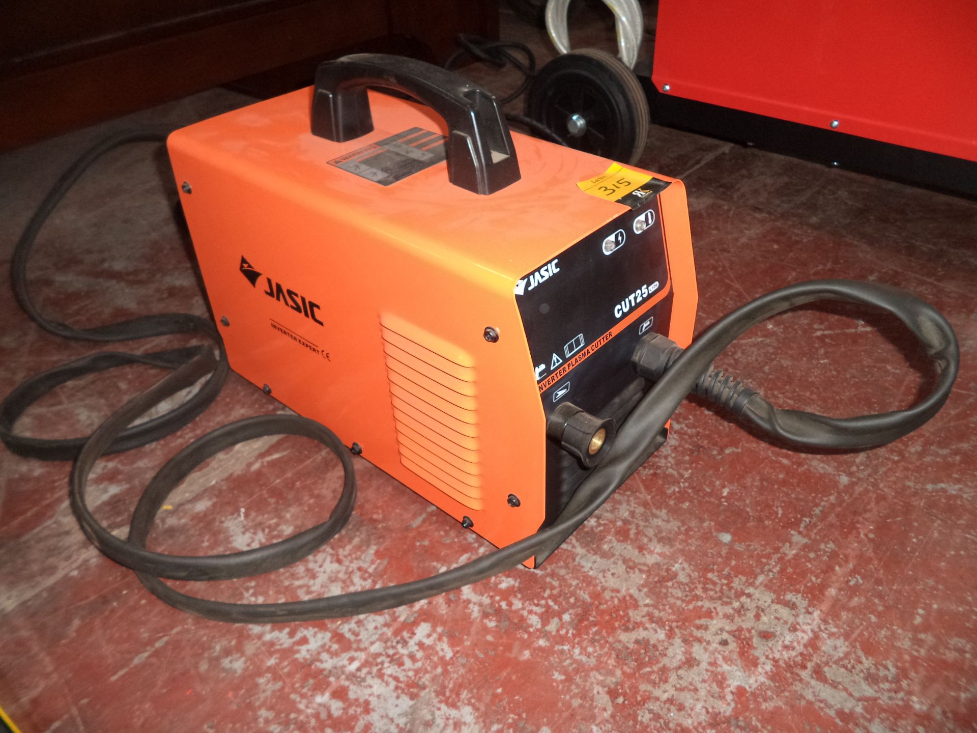 Jasic cut 25L106 plasma cutter IMPORTANT: Please remember goods successfully bid upon must be paid