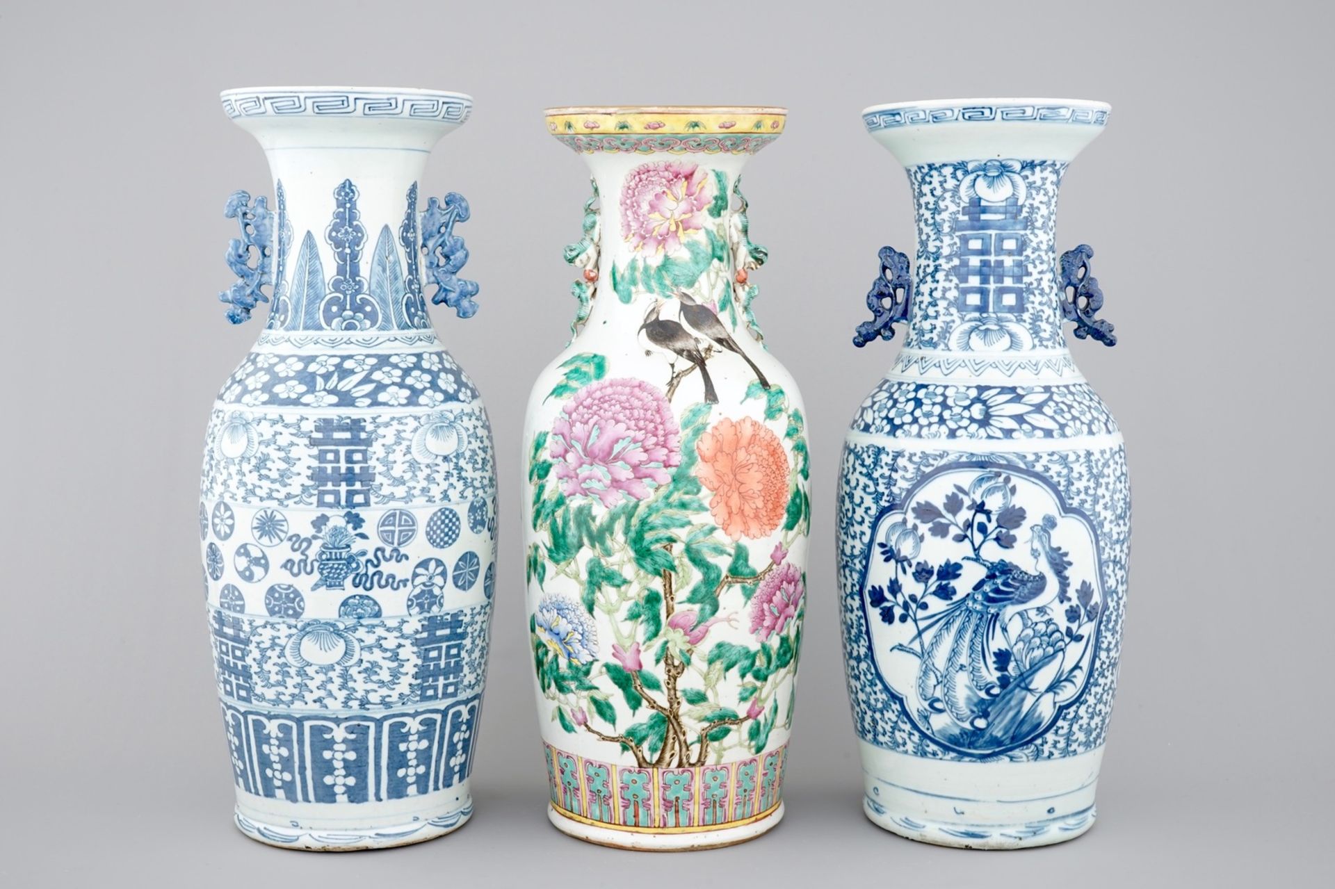 3 tall Chinese famille rose and blue & white vases, 19th C. - H: 61,5 cm (the [...] - Image 7 of 7