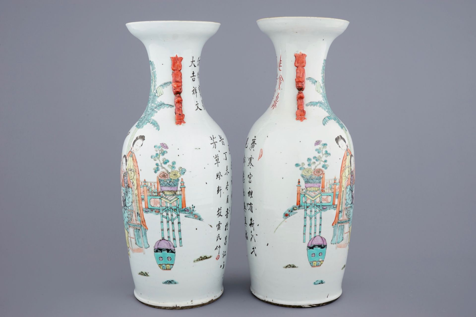 A pair of Chinese qianjiangcai vases signed Xiao Yun, 19/20th C. - H.: 61,5 cm - [...] - Image 2 of 7