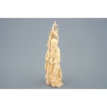 A Chinese carved ivory figure of Shou Lao, late 19th C. - H.: 21 cm -