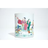 A cylindrical Chinese famille rose brushpot with figures in a garden, Qianlong H.: 12 cm - Dia.: