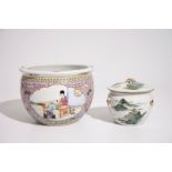 A Chinese qianjiang cai food bowl and cover and a famille rose flowerpot, 19/20th C. Dia.: 21 cm -