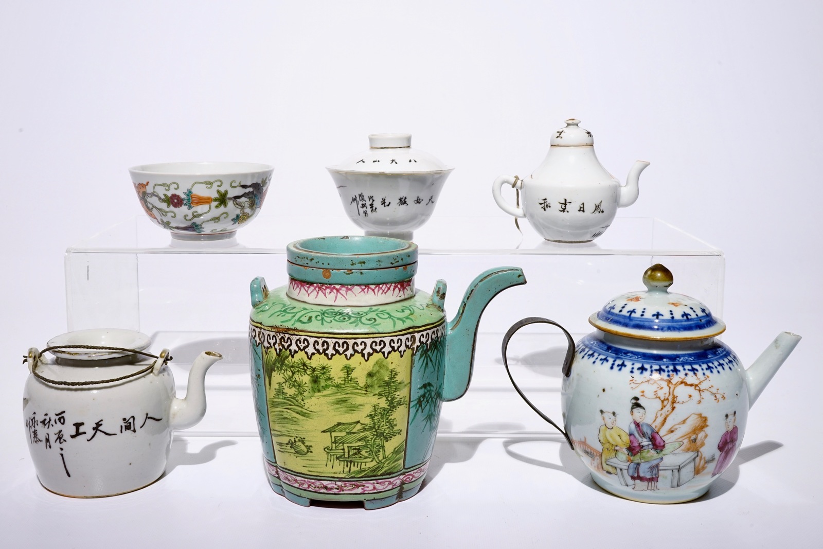 A varied lot of Chinese famille rose, Yixing and qianjiang cai porcelain, 18/20th C. H.: 16,8 cm ( - Image 4 of 9