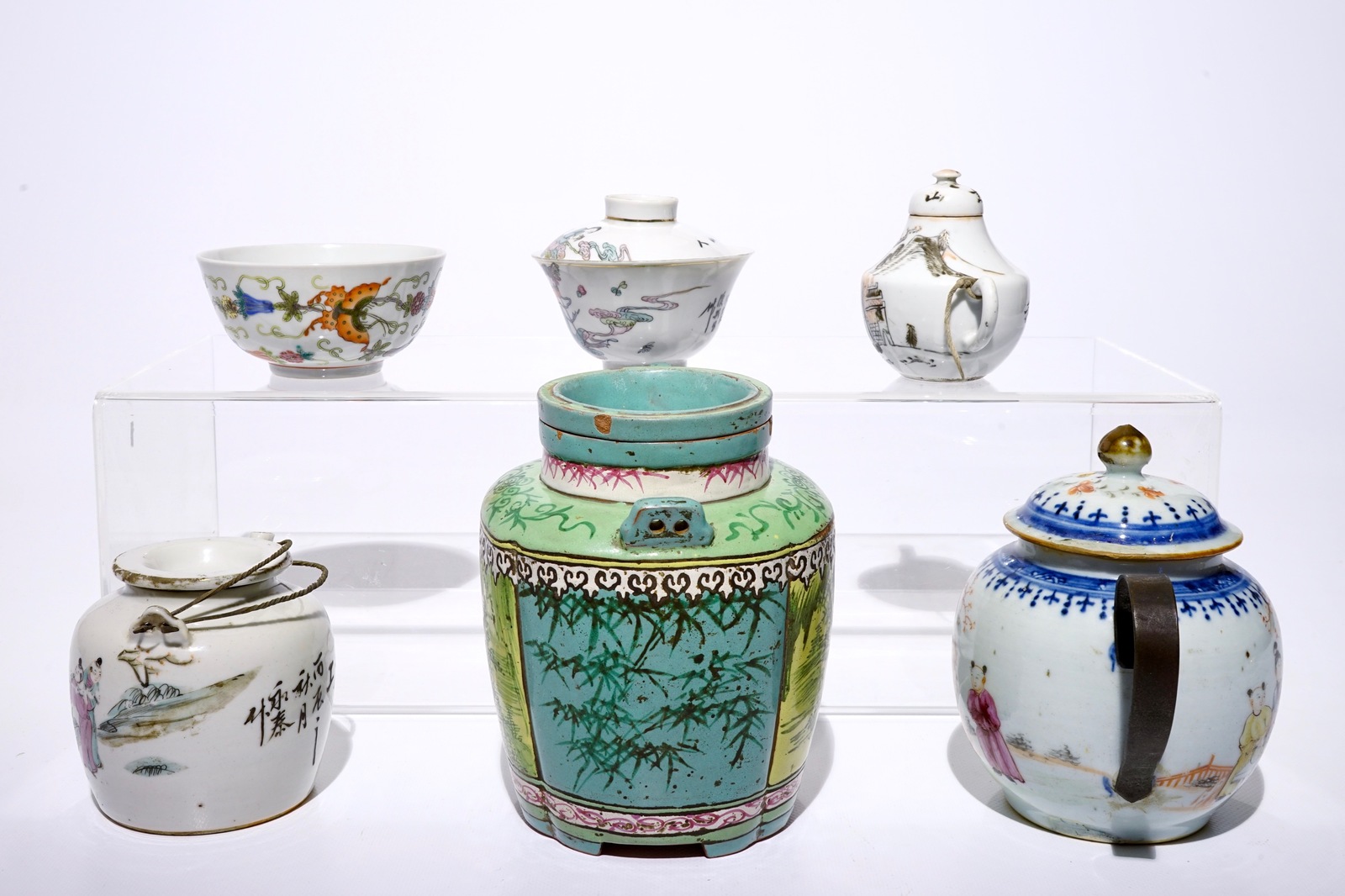 A varied lot of Chinese famille rose, Yixing and qianjiang cai porcelain, 18/20th C. H.: 16,8 cm ( - Image 3 of 9