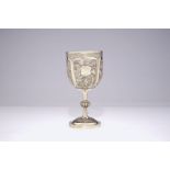 A Chinese silver trophy cup with inscription, dated 1902 H.: 20 cm With engraved inscription: S.C.C.