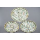 Three large Chinese Canton famille verte dishes, 19th C. Dim.: 46,5 x 37,5 x 5 cm (largest)