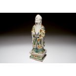 A Chinese famille verte model of Shou Lao, 19th C. H.: 29 cm Condition reports and high resolution