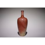 A Chinese monochrome copper-red vase, Kangxi mark, 19/20th C. H.: 20 cm Condition reports and high