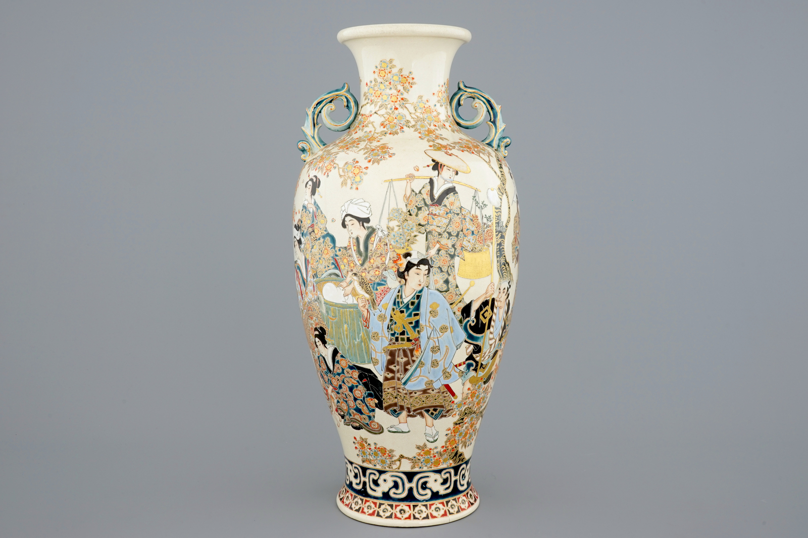 A tall figurative Japanese Satsuma vase, Meiji, 19th C. H.: 55 cm - Dia.: 26 cm Condition reports - Image 3 of 6