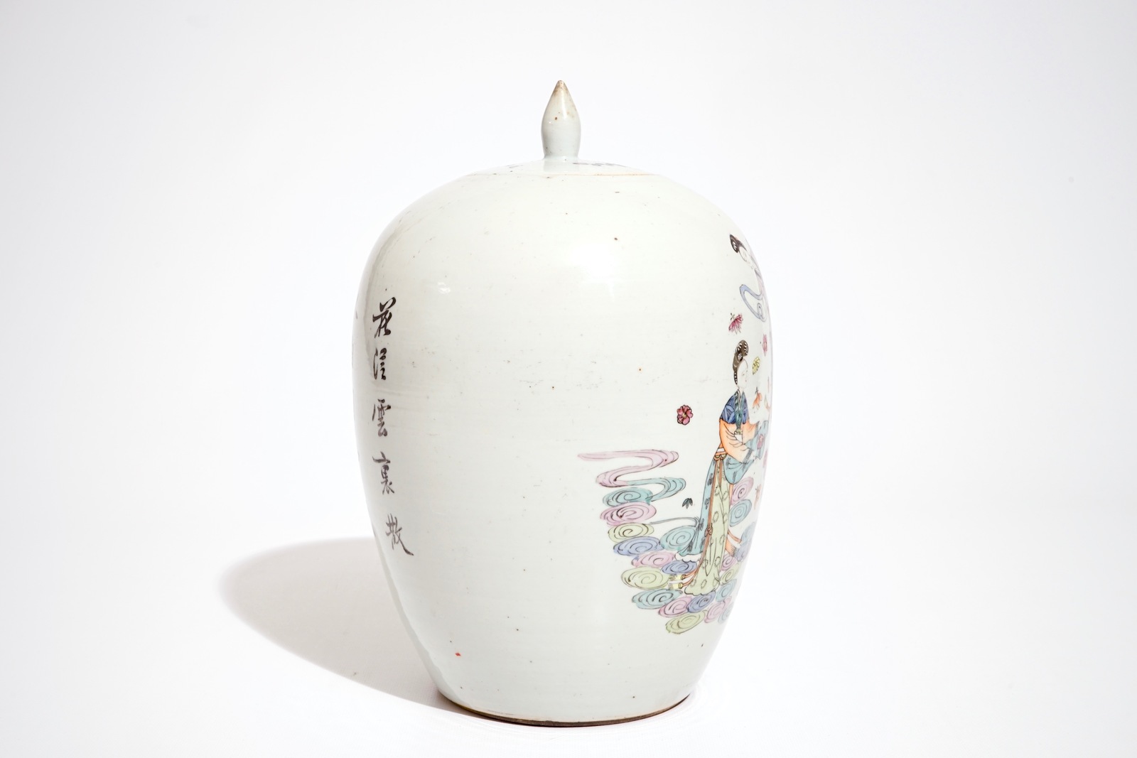 A varied lot of Chinese famille rose and monochrome porcelain, 19/20th C. H.: 32,5 cm (the ginger - Image 11 of 15
