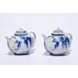 A pair of Japanese Arita miniature blue and white landscape teapots, Edo, 17th C. L.: 10 cm - H.: