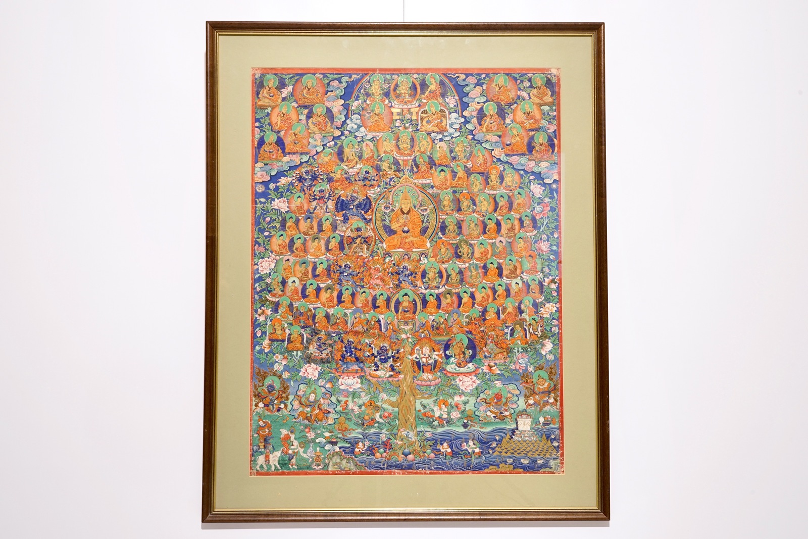 A Refuge Tree thangka, Tibet or Nepal, 19/20th C. Dim.: 76 x 58 cm (excl. the frame) Condition - Image 2 of 2