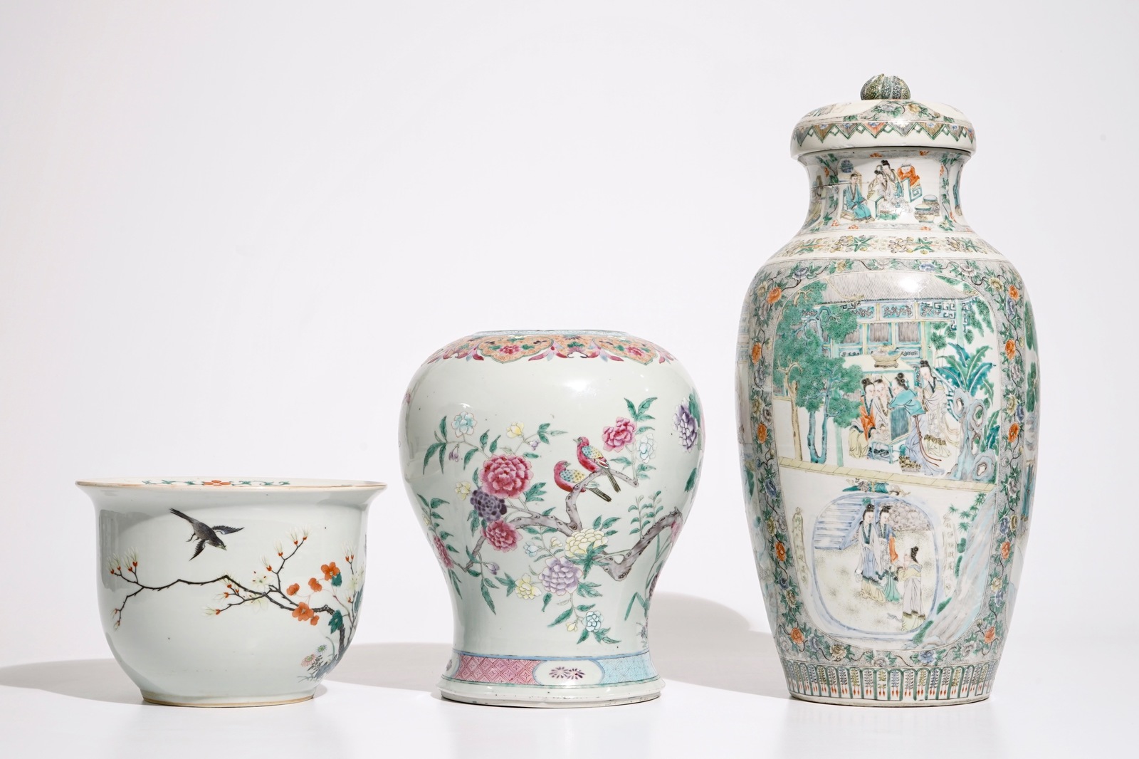 A Chinese Canton famille verte vase, a famille rose flowerpot and a baluster vase, 18/19th C H.: - Image 2 of 7