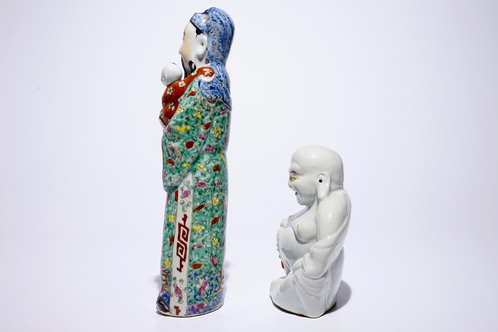 Two Chinese famille rose figures of immortals and a white-glazed model of Buddha, 19/20th C. H.: - Image 10 of 14