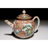 A Chinese Dutch-decorated Amsterdams bont teapot, 18th C. Dim.: 18 x 11 cm - H.: 12 cm Condition