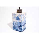 A rare blue and white Amsterdam Delft gin bottle or tea caddy, ca. 1720 Dim.:  L.: 12 cm - B.: 10 cm