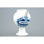 A Dutch Delft blue and white wet drug jar "S. Mirthinis", 18th C. H.: 23 cm Condition reports and