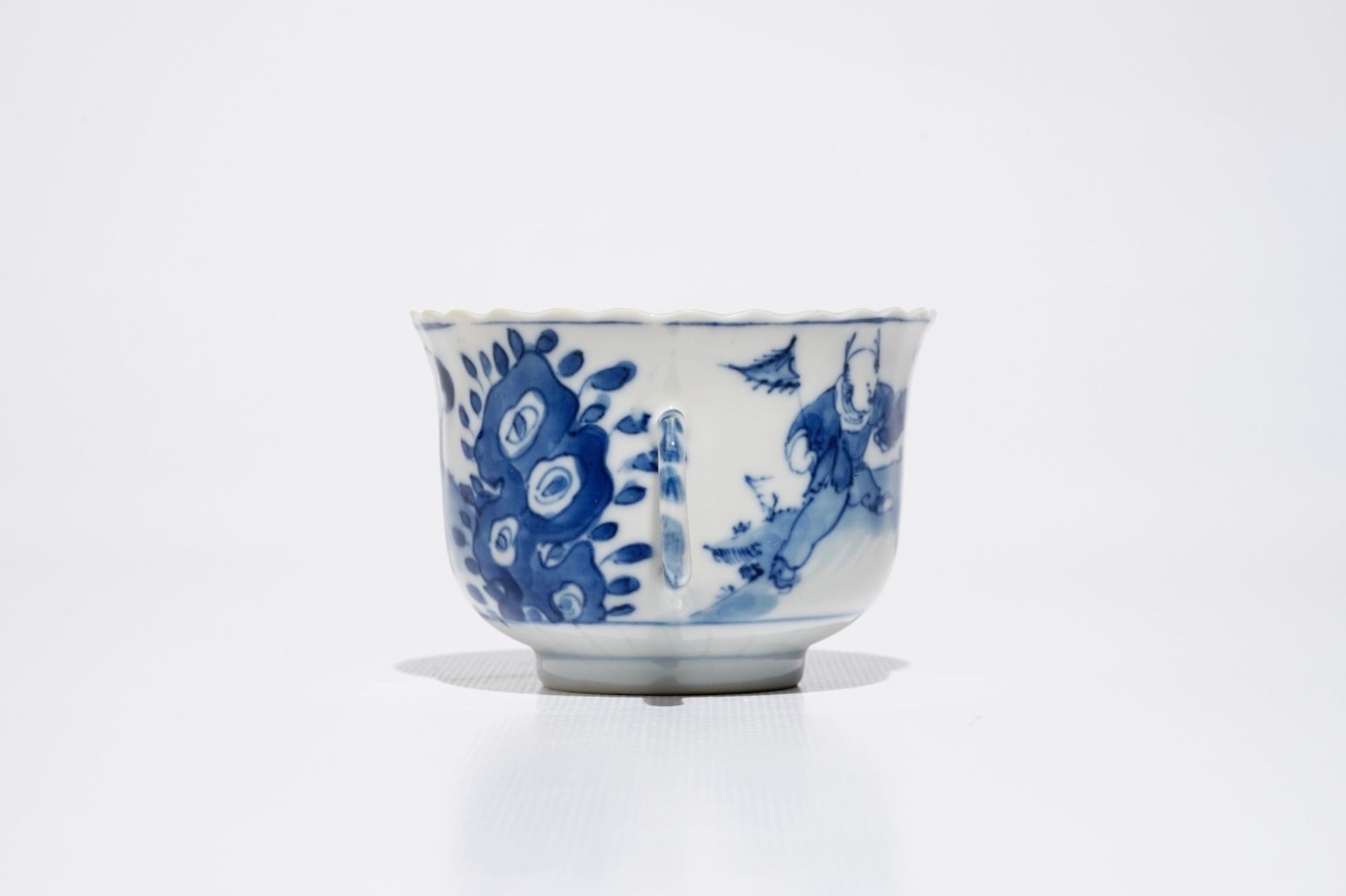 Six Chinese blue and white cups and saucers, Kangxi mark, 19th C. - Image 5 of 10